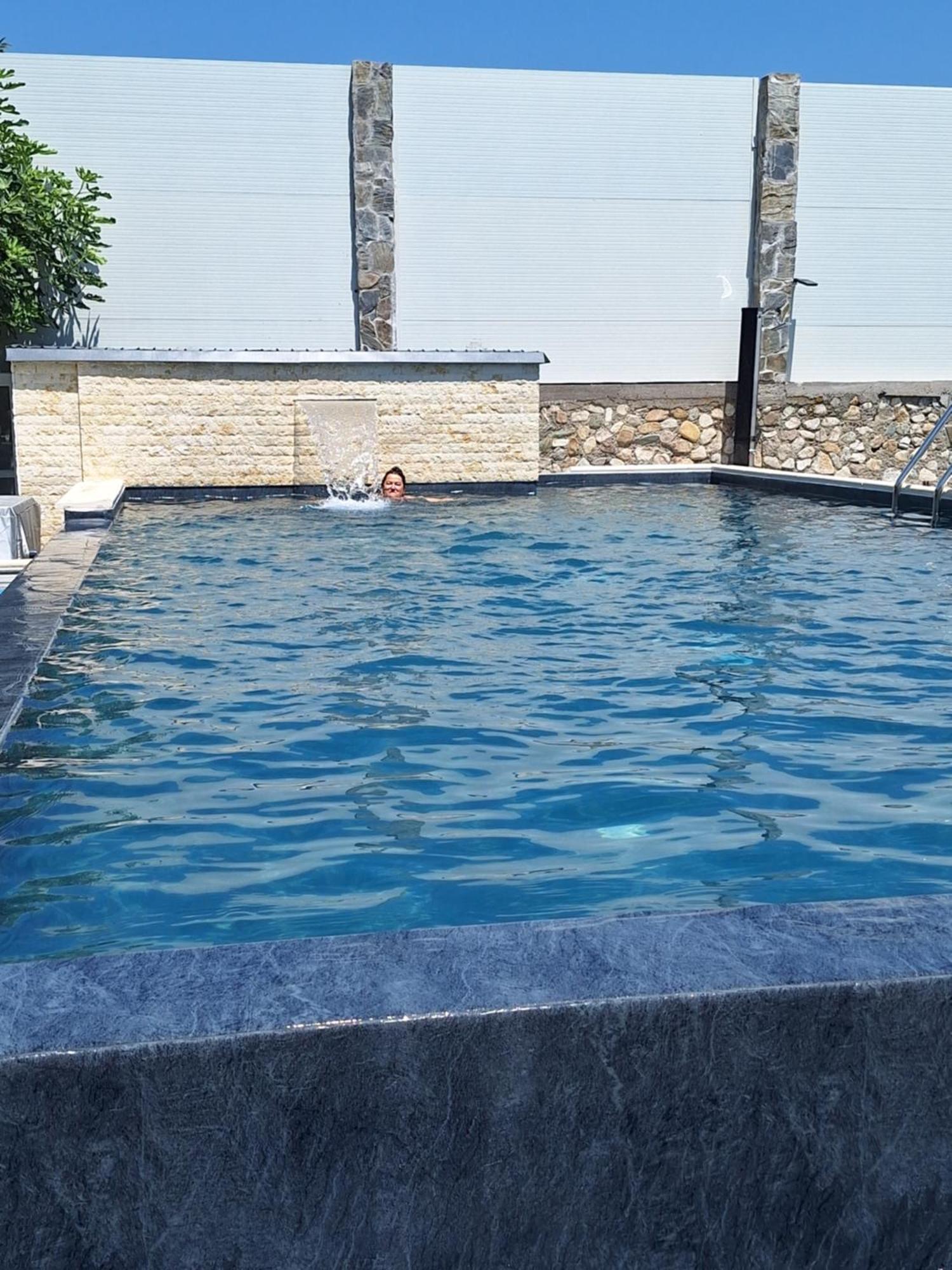 Casa Verde Orsova Ngoại thất bức ảnh